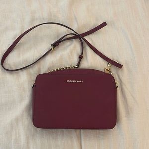 Michael Kors Jet Set Travel Crossbody Bag